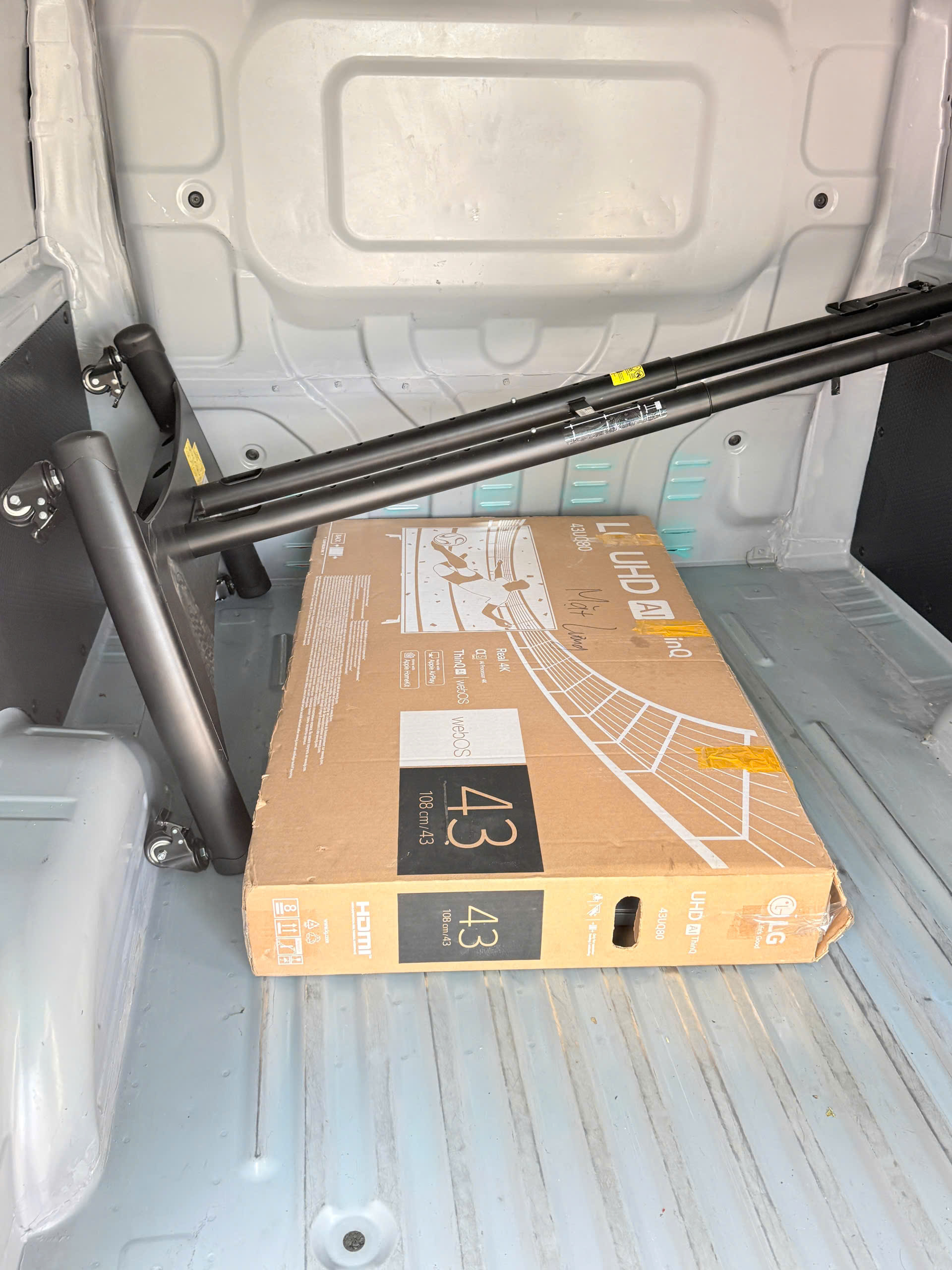 Dịch Vụ Cho Thuê Tivi Quận 9 Tại Laptop SGN: Uy Tín – Giá Rẻ – 4K Sắc Nét