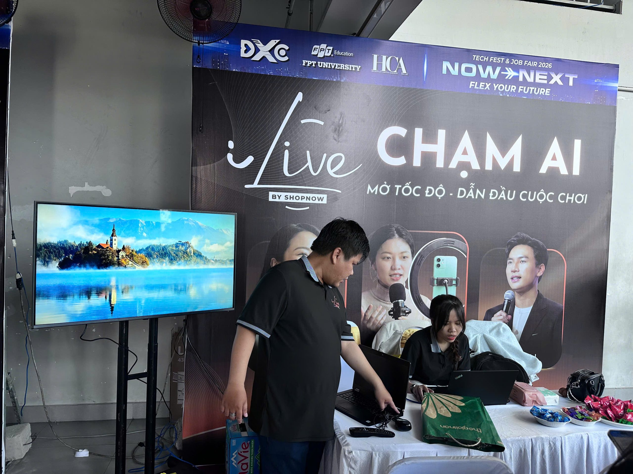 Dịch vụ cho thuê tivi sự kiện uy tín, chuyên nghiệp tại TPHCM