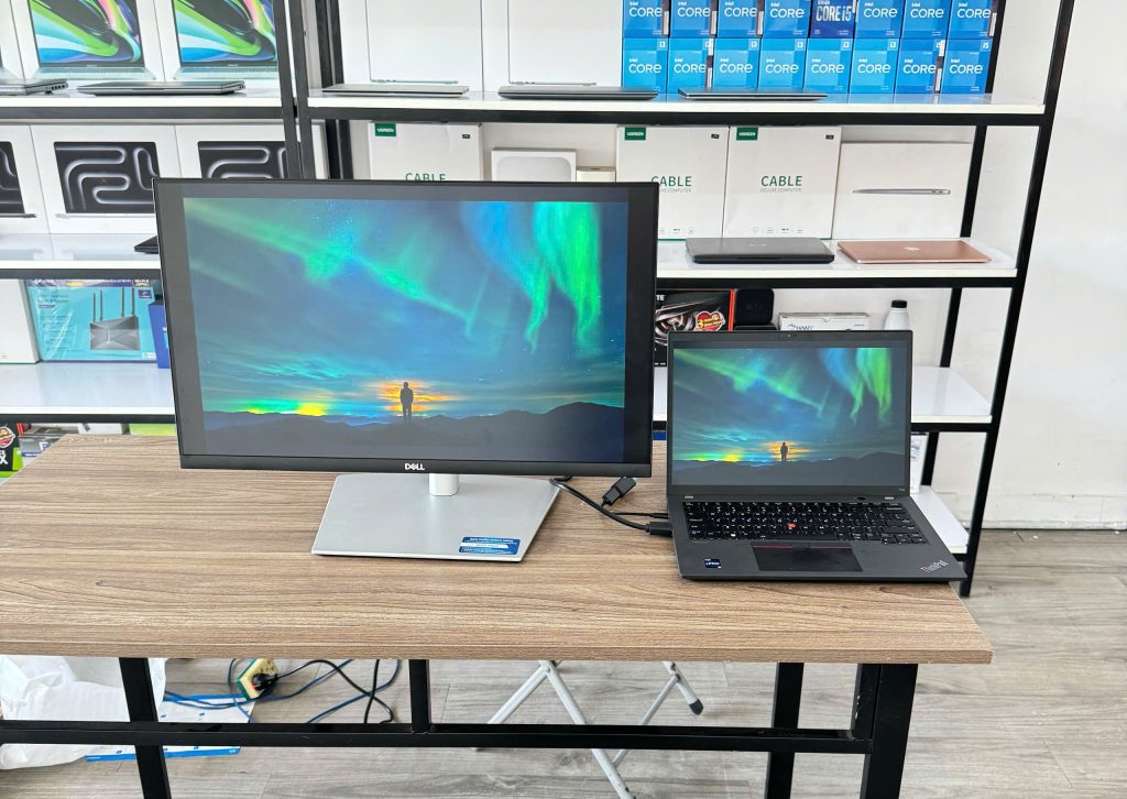Cách kết nối laptop với màn hình rời siêu đơn [2026]