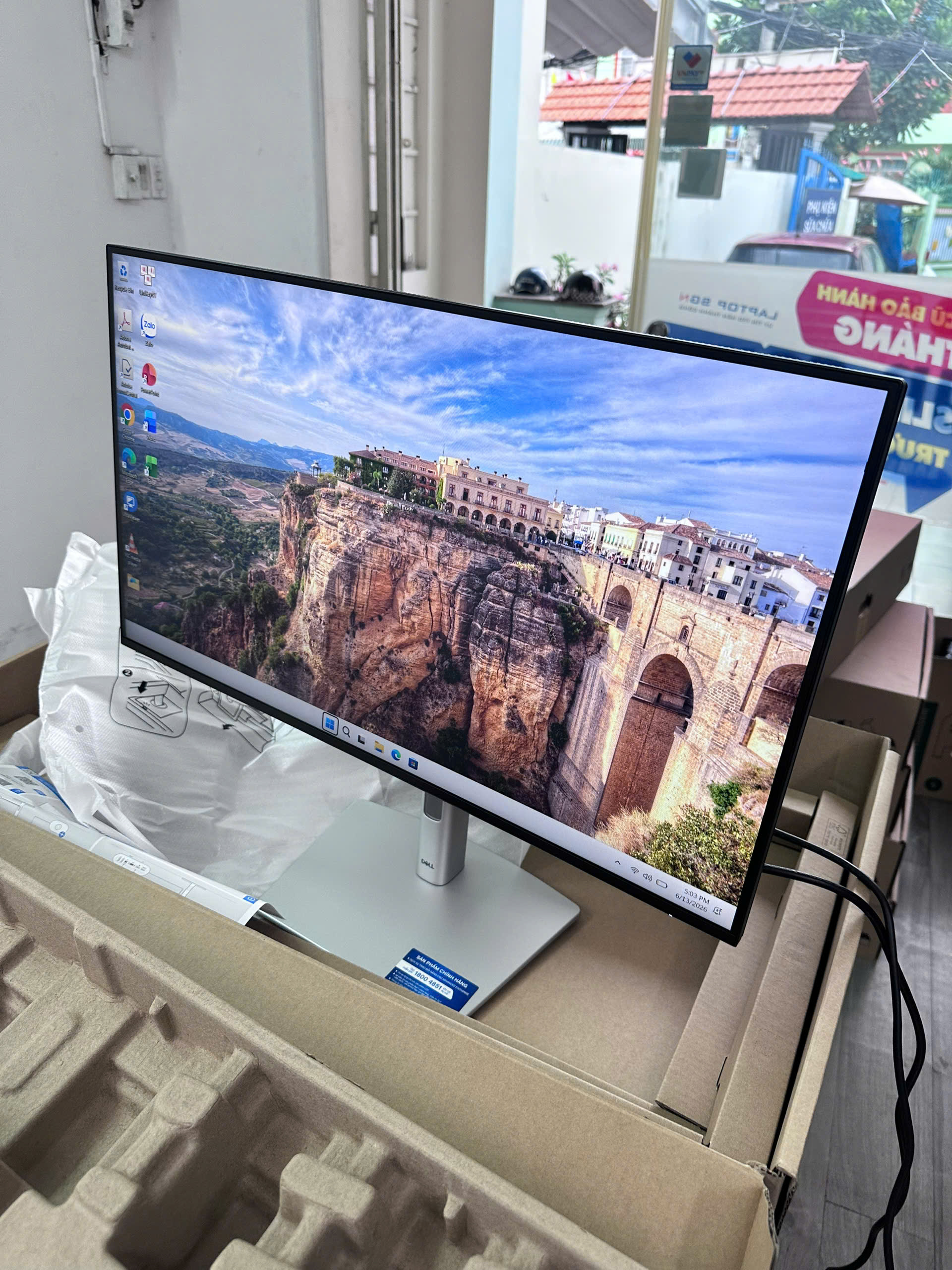 cho thuê màn hình máy tính 24 inch