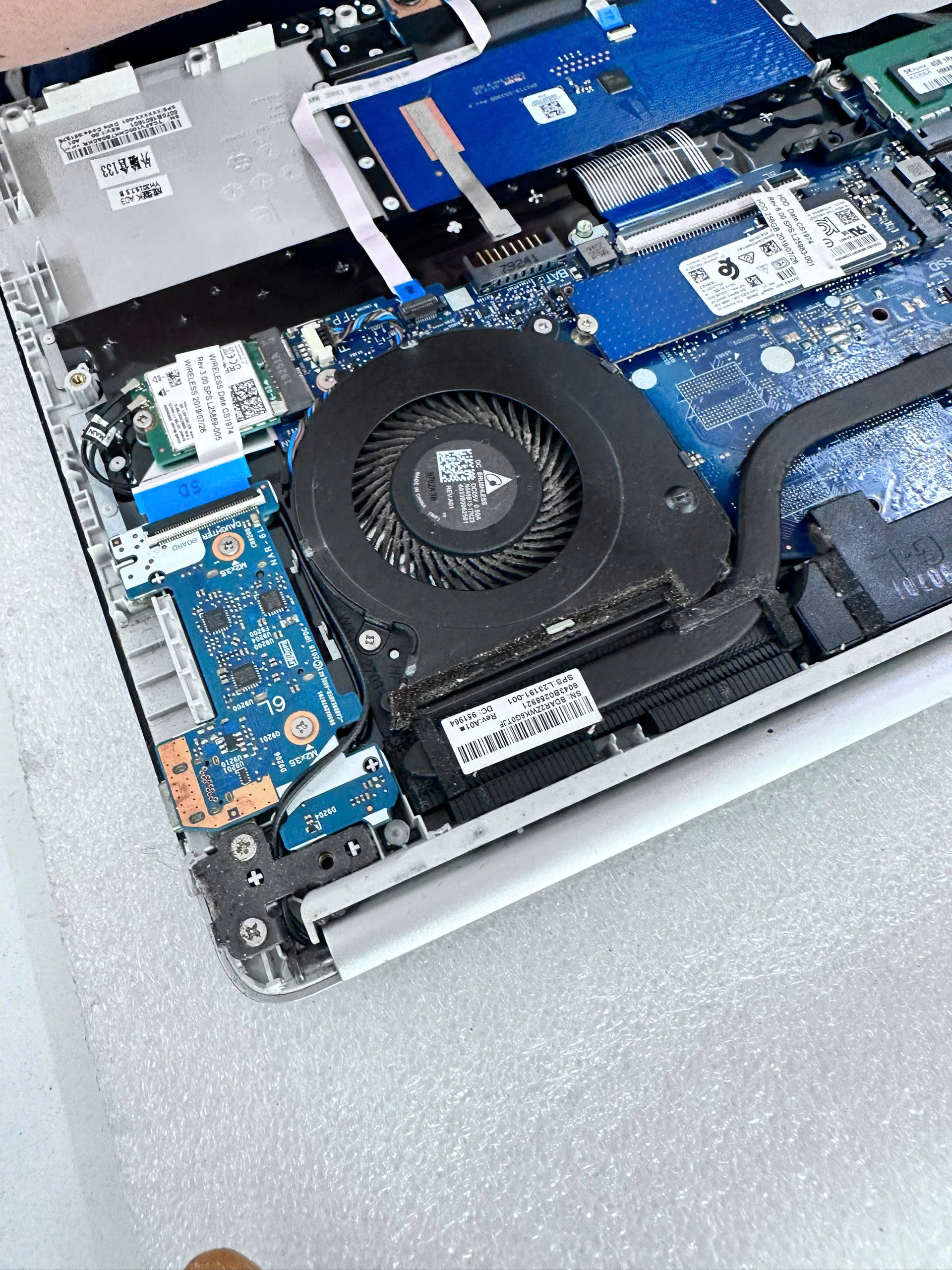 nâng cấp RAM laptop